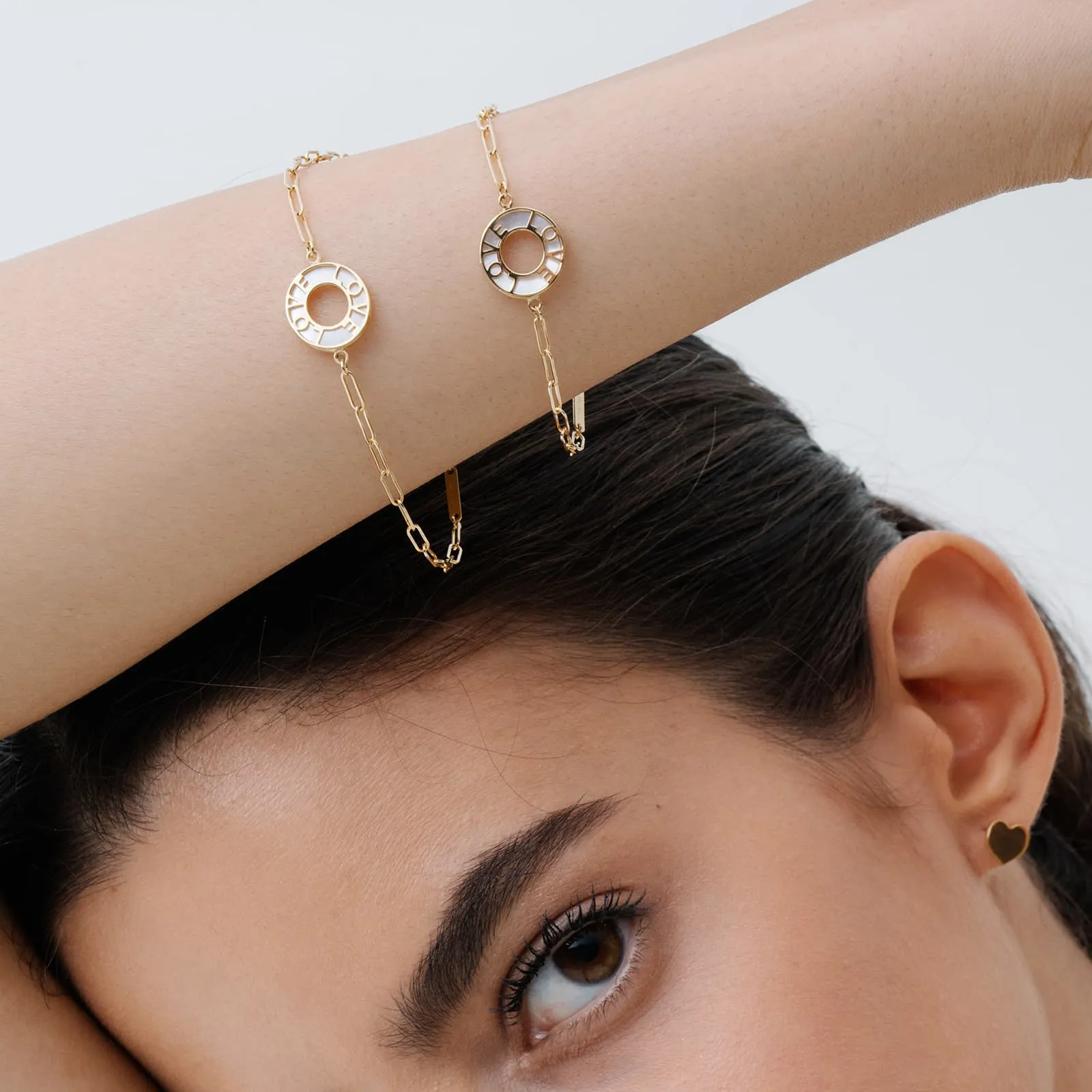 Bracciale in oro con scritta LOVE