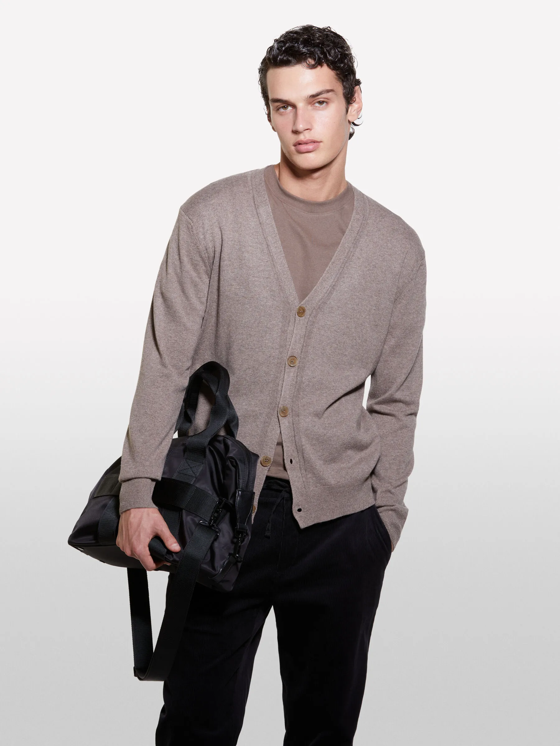 Cardigan marrone in maglia