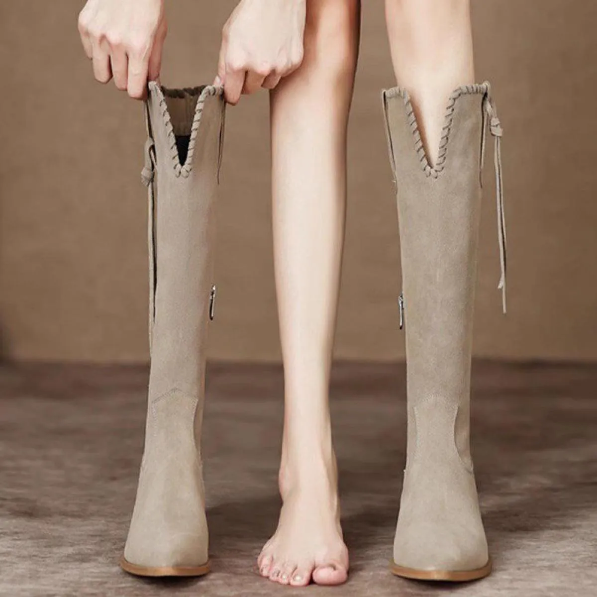 Donna Inverno Tacco medio Scarpe alte al ginocchio Stivali da moto in pelle scamosciata moda 2023 Nuova tendenza Goth Stivali Ch