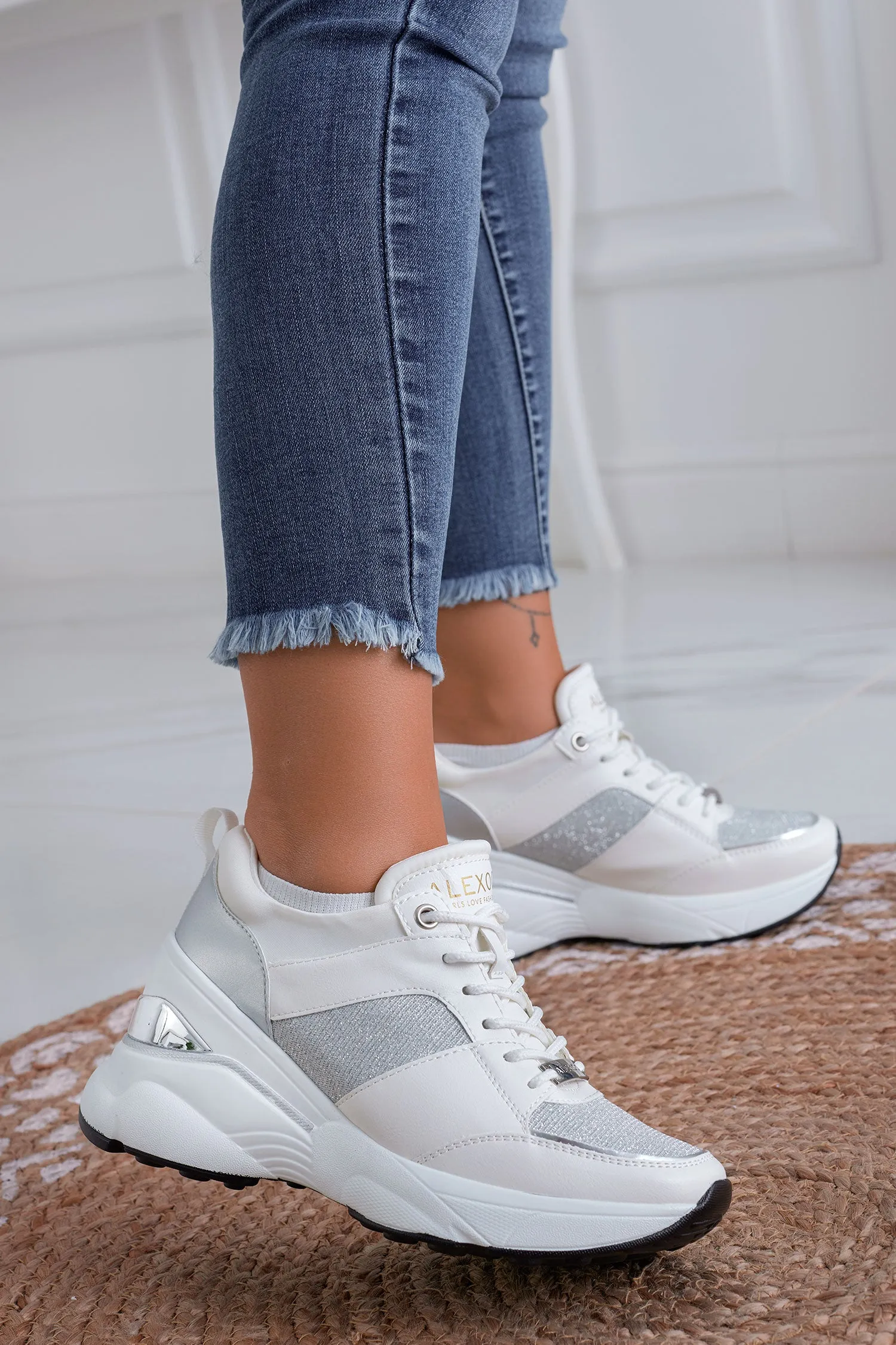 FREYA - Sneakers bianche Alexoo con inserti glitter argento