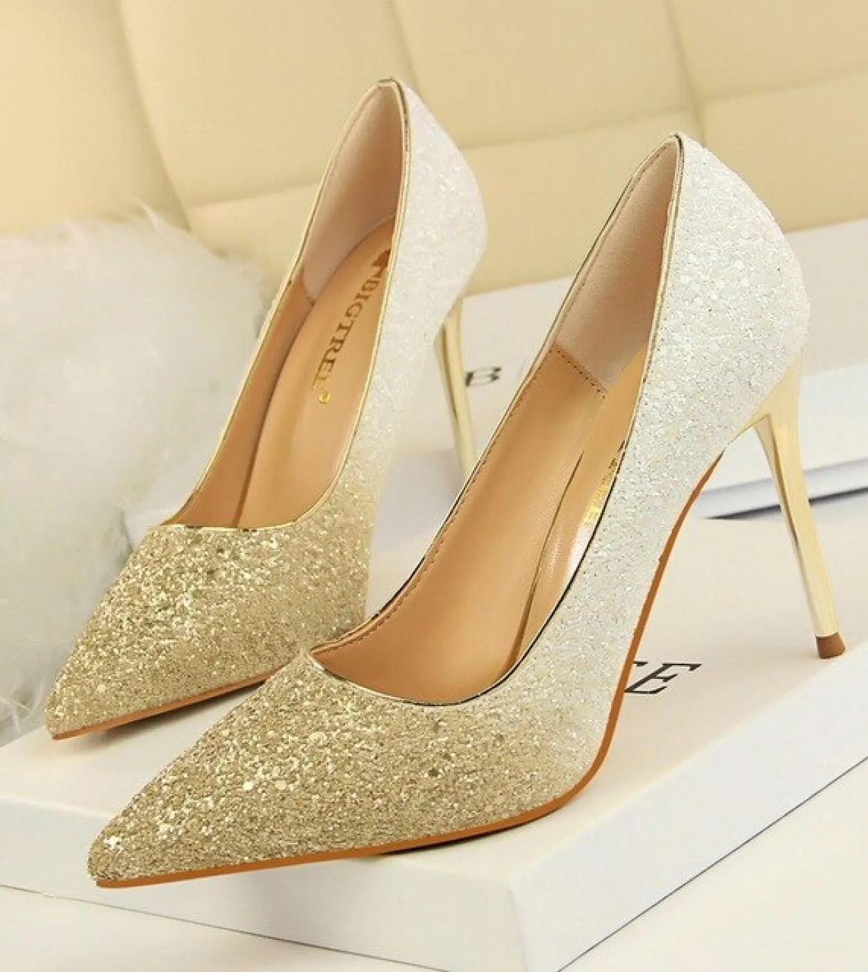 Nuove scarpe con tacco alto e sottile Scarpe da donna Décolleté Bling Scarpe da sposa da sposa Classiche 95cm Scarpe da sera con
