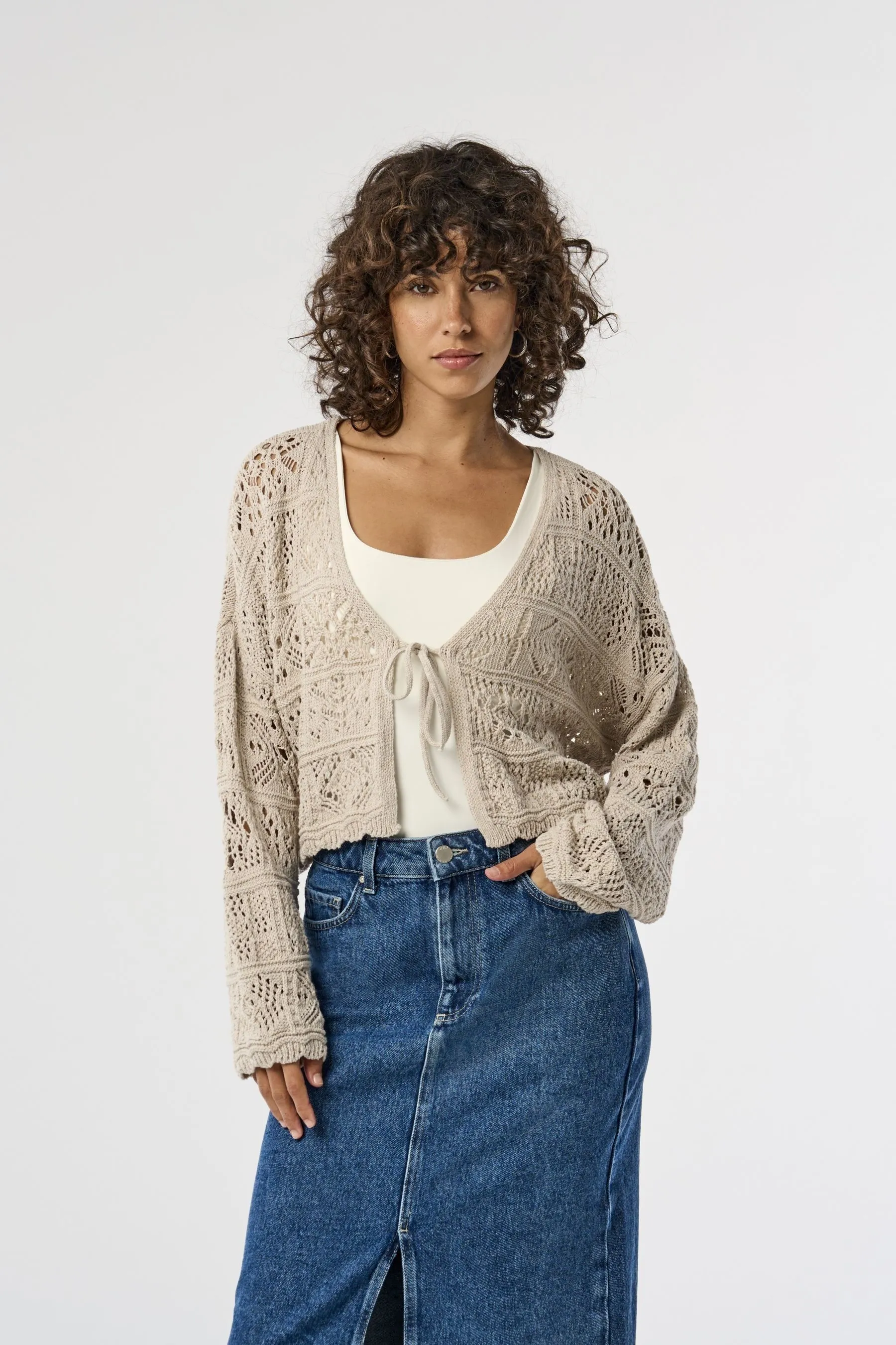 ONLY - Cardigan estivo all'uncinetto allacciato sul davanti