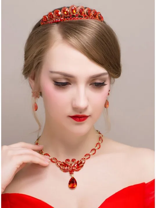 Parure Sposa con Tiara Orecchini e Collana rossa