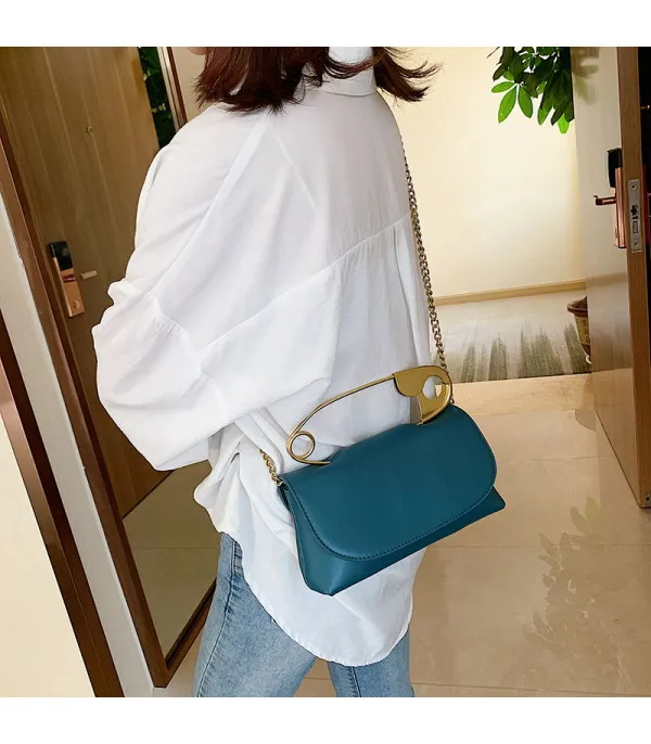Pochette maxi spilla