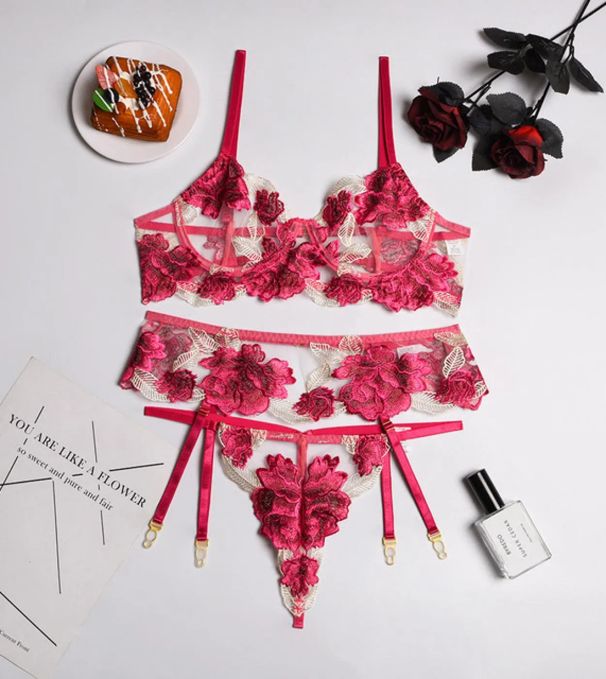 Set reggiseno in pizzo ricamato a 3 pezzi Set reggiseno floreale da donna con ferretto  set intimo perizoma Set di biancheria i