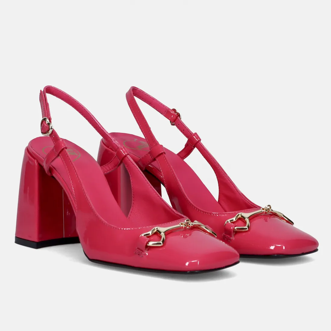 Slingback Love Moschino fucsia in vernice con tacco alto e punta quadra