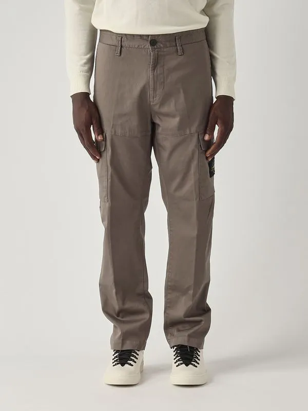 STONE ISLAND  Pantalone uomo Stone Island in cotone organico stretch Fango