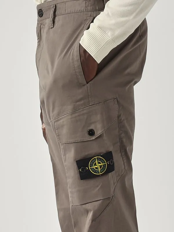 STONE ISLAND  Pantalone uomo Stone Island in cotone organico stretch Fango