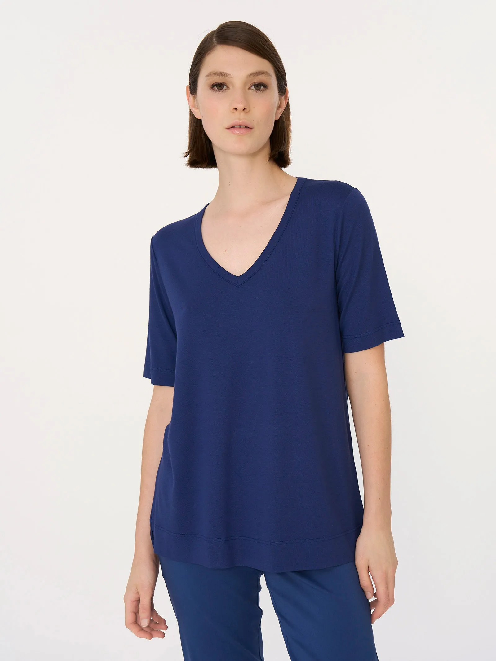T-Shirt con Scollo a V in misto viscosa - Ibiza Blue