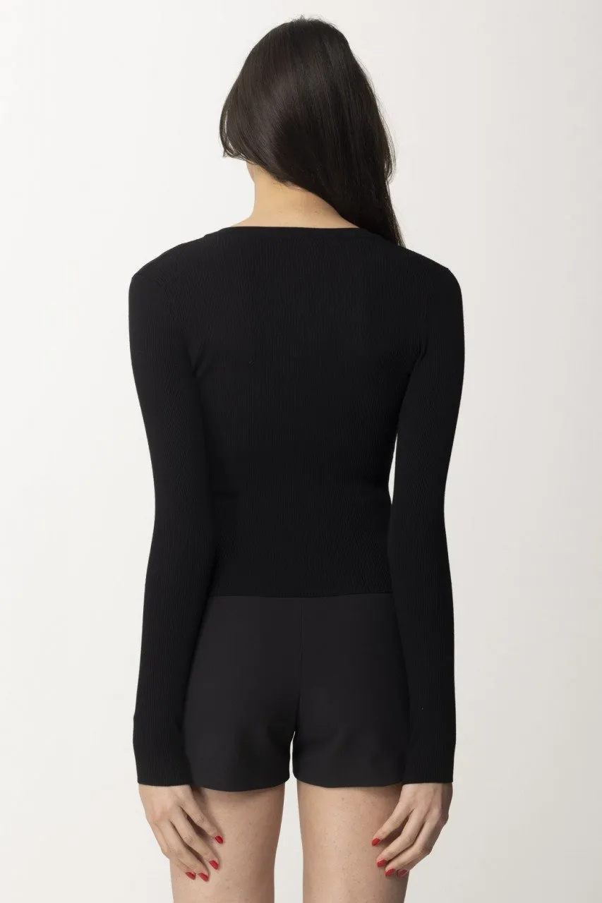 Top a a costine con collana Nero