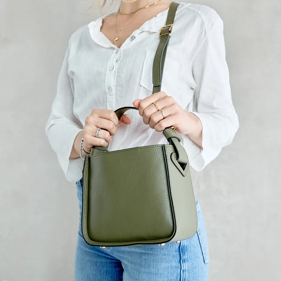 V-Bag in Pelle Verde Mility