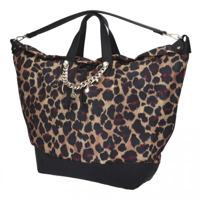 Ynot? Shopping Leopard Space