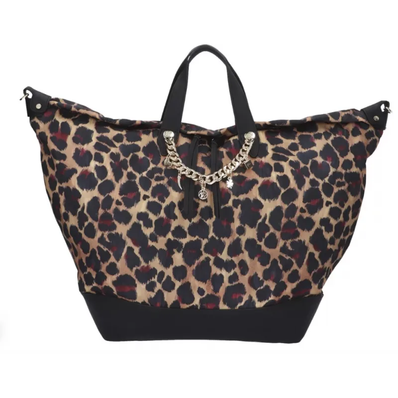 Ynot? Shopping Leopard Space
